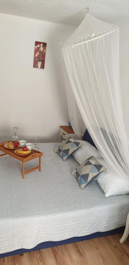Apartment Rafael Сен Екстериор снимка