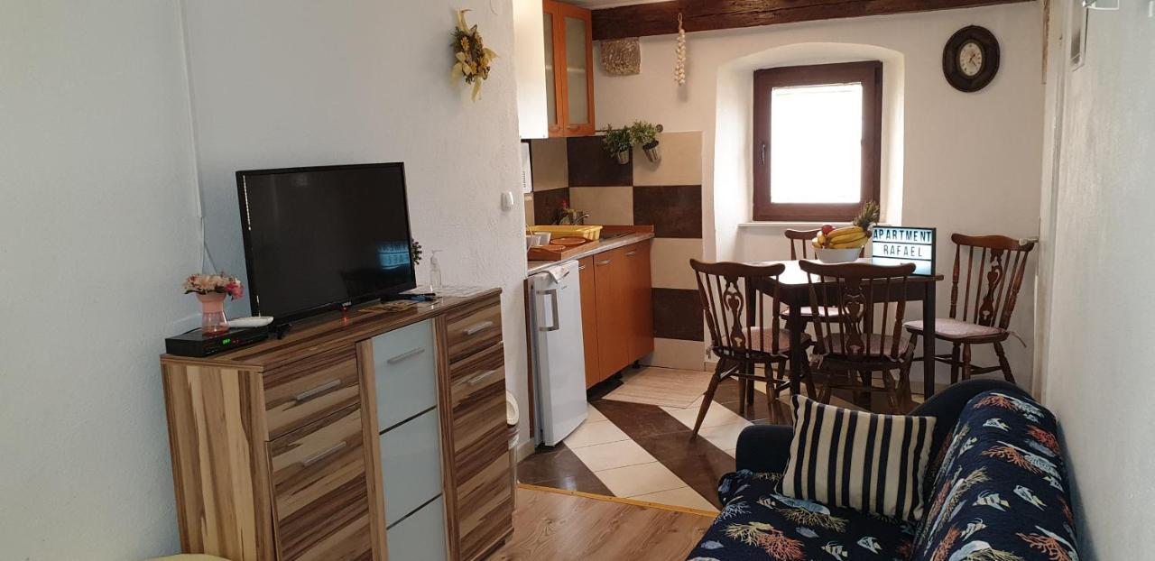 Apartment Rafael Сен Екстериор снимка